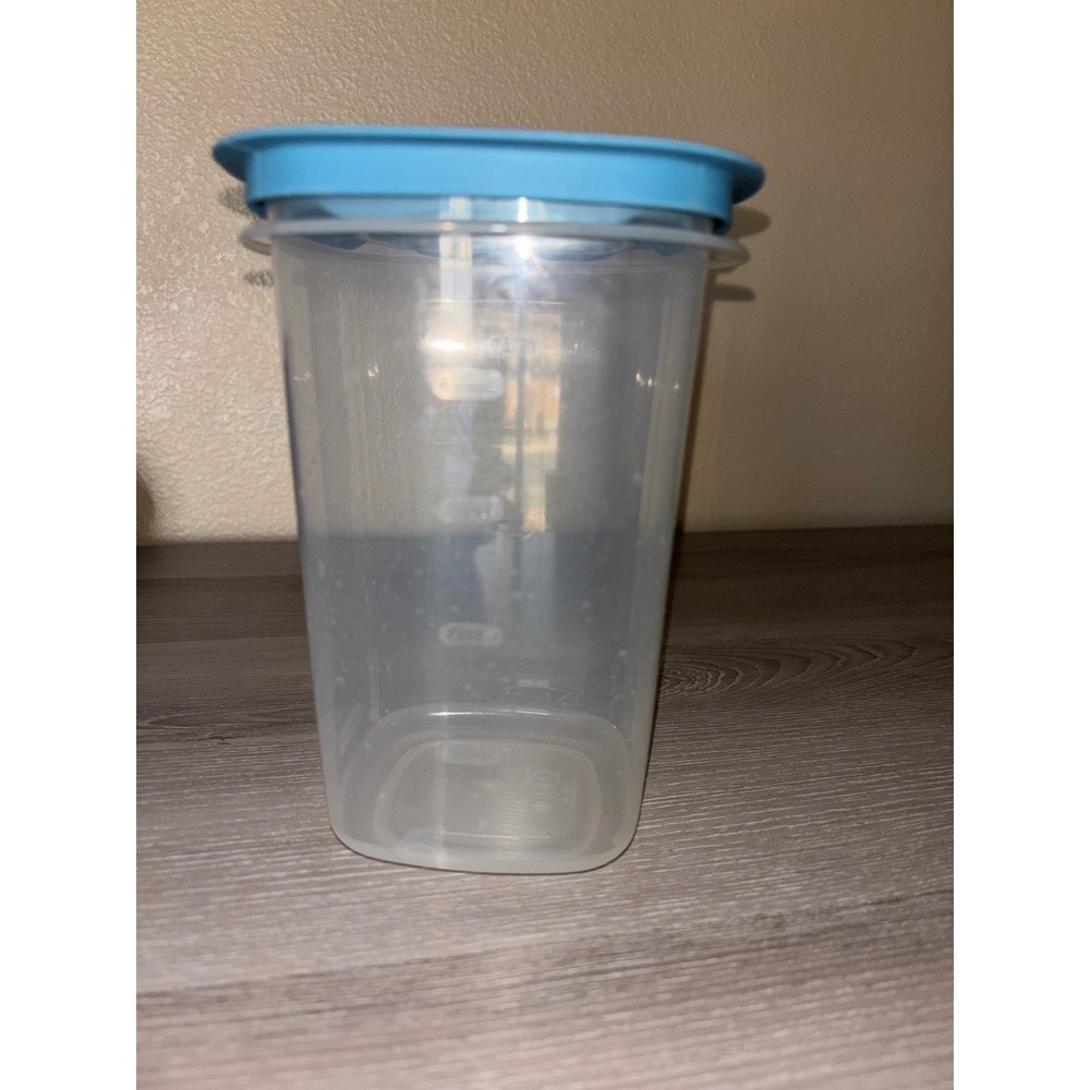 Rubbermaid Brilliance Food Storage Container 1.2L Blue Lid‎ Clear Square Tall - Picture 4 of 4